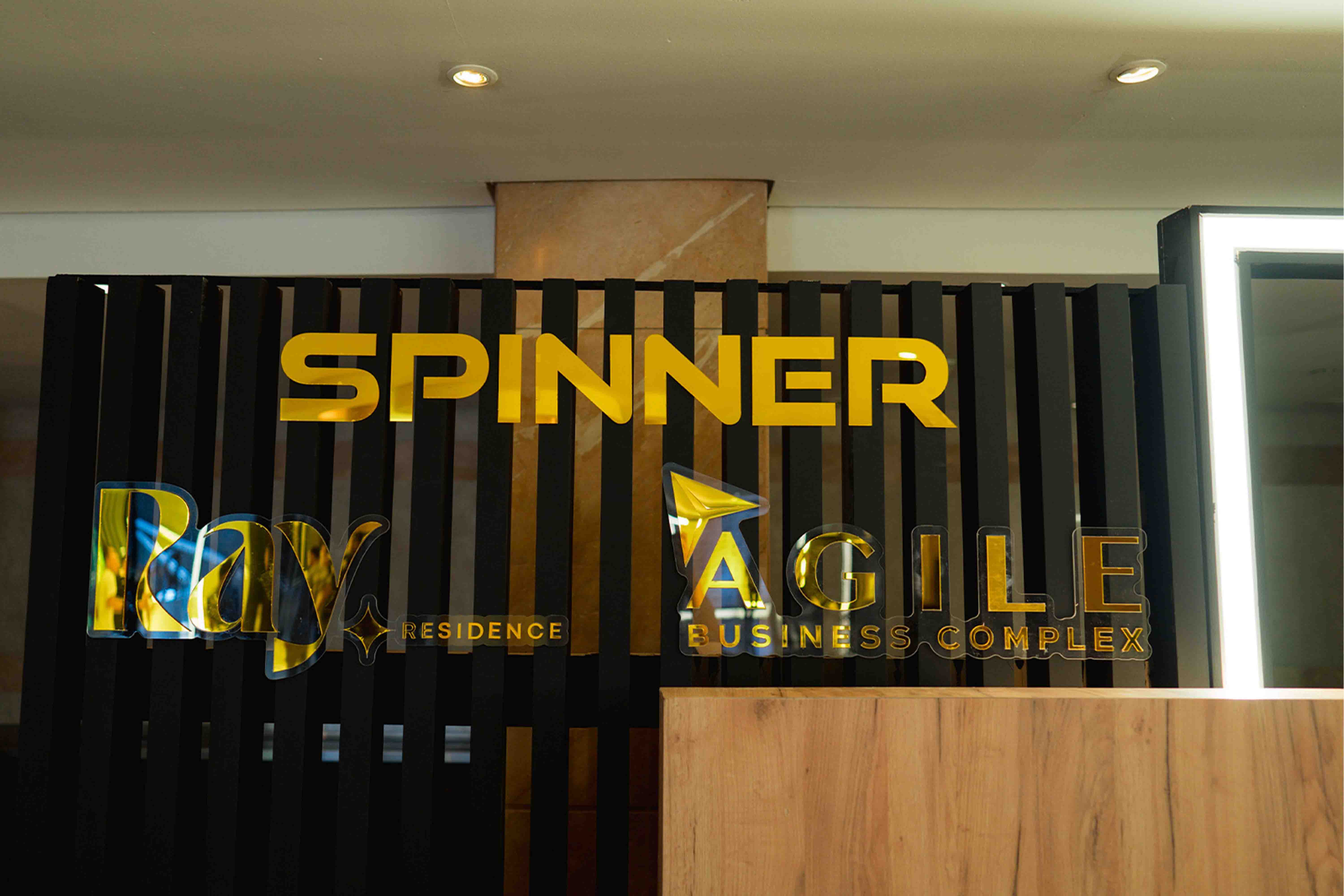 booth-event-spinner